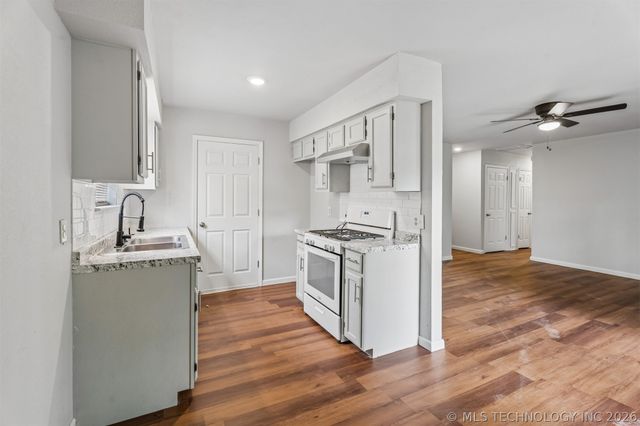 3634 S 106th Place E, Tulsa, OK 74146