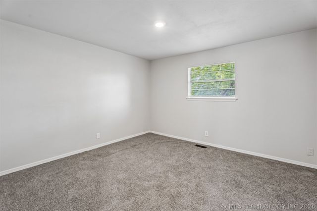 3634 S 106th Place E, Tulsa, OK 74146