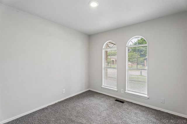 3634 S 106th Place E, Tulsa, OK 74146