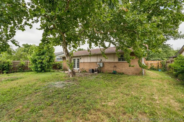 3634 S 106th Place E, Tulsa, OK 74146