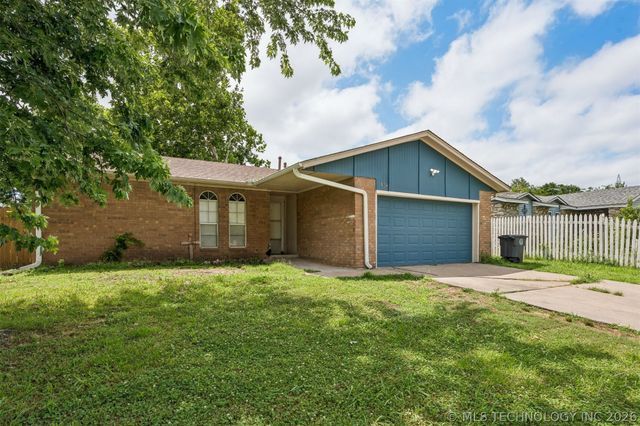 3634 S 106th Place E, Tulsa, OK 74146