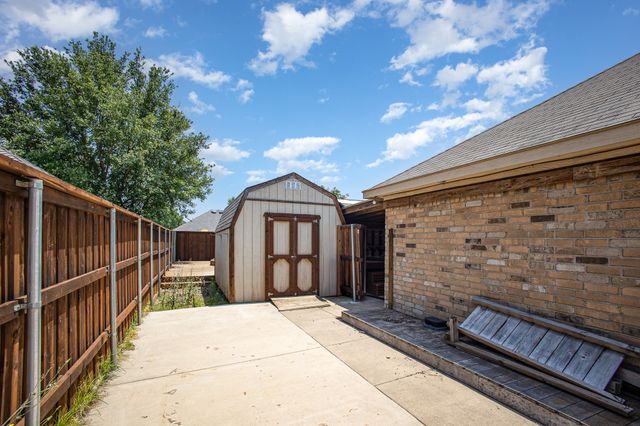 103 Haymeadow Drive, Crandall, TX 75114