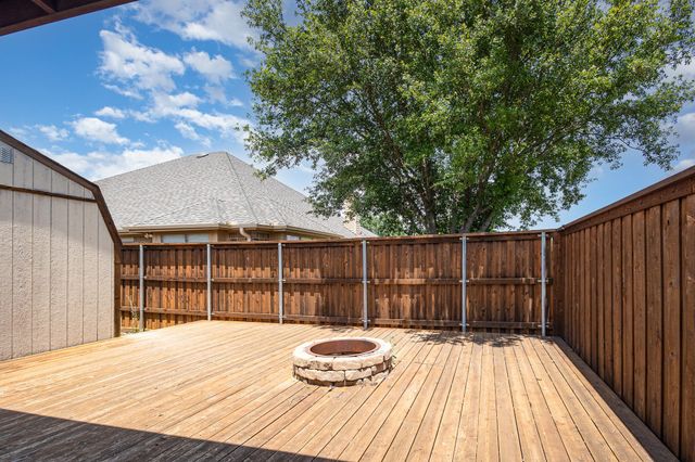 103 Haymeadow Drive, Crandall, TX 75114