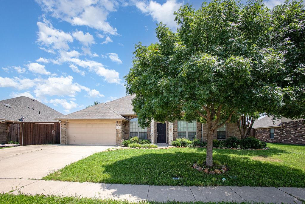 103 Haymeadow Drive, Crandall, TX 75114