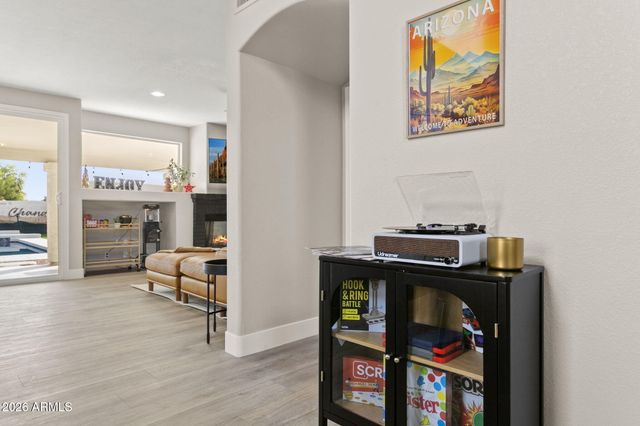 1591 E Carla Vista Drive, Chandler, AZ 85225