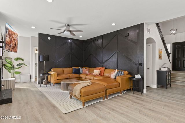 1591 E Carla Vista Drive, Chandler, AZ 85225