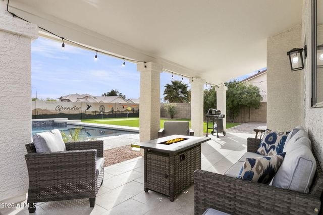 1591 E Carla Vista Drive, Chandler, AZ 85225