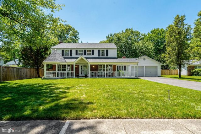 13042 MAPLE VIEW LN, Fairfax, VA 22033