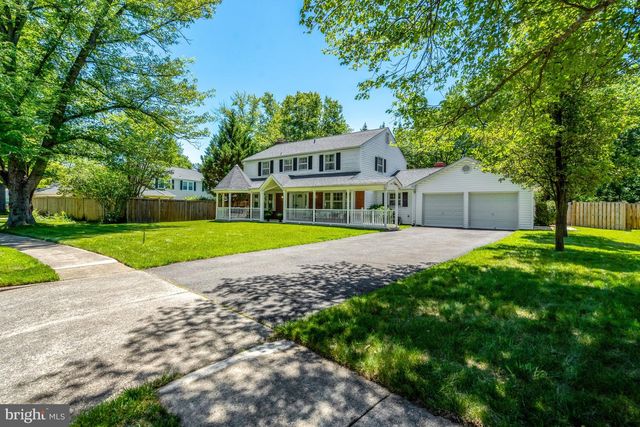 13042 MAPLE VIEW LN, Fairfax, VA 22033