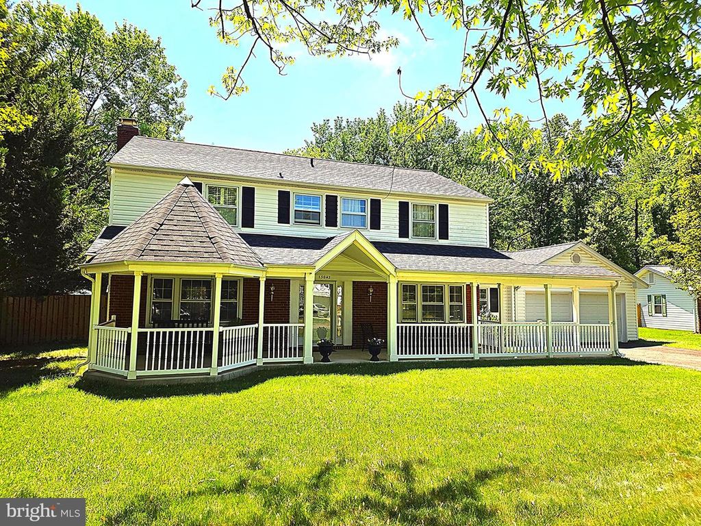 13042 MAPLE VIEW LN, Fairfax, VA 22033