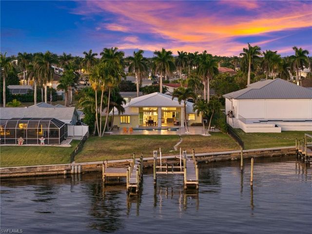 264 Bayshore DR, Cape Coral, FL 33904