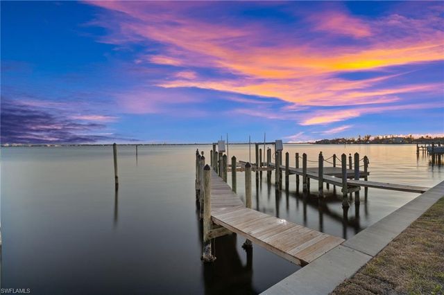 264 Bayshore DR, Cape Coral, FL 33904