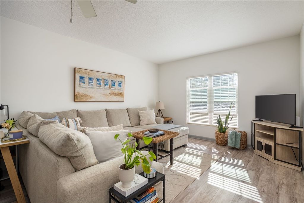 5095 Fairways Circle I204, Vero Beach, FL 32967