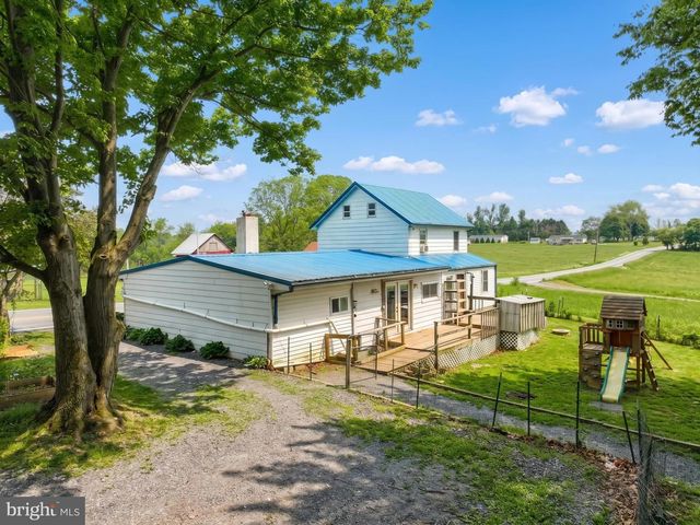 1111 RICHMOND RD, Red Lion, PA 17356