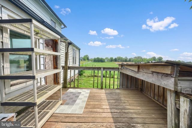 1111 RICHMOND RD, Red Lion, PA 17356