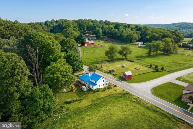 1111 RICHMOND RD, Red Lion, PA 17356
