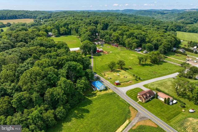 1111 RICHMOND RD, Red Lion, PA 17356