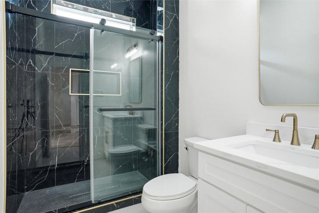 128 Cedar Lane, Roanoke, TX 76262