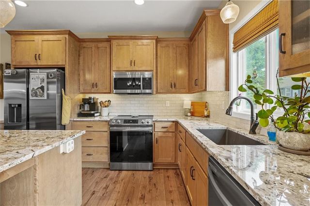 2216 Ashford Street, Excelsior Springs, MO 64024