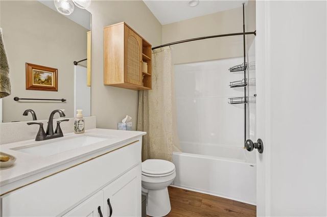 2216 Ashford Street, Excelsior Springs, MO 64024
