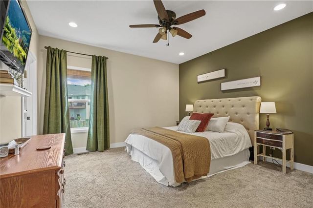 2216 Ashford Street, Excelsior Springs, MO 64024