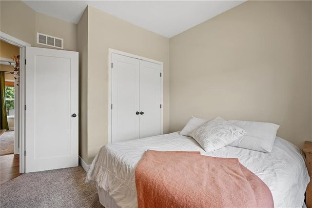 2216 Ashford Street, Excelsior Springs, MO 64024