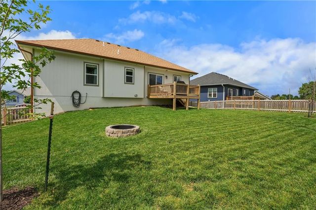 2216 Ashford Street, Excelsior Springs, MO 64024