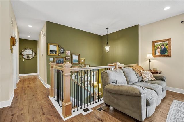2216 Ashford Street, Excelsior Springs, MO 64024