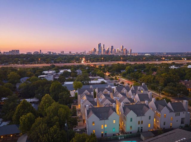 2300 Enfield RD 306, Austin, TX 78703