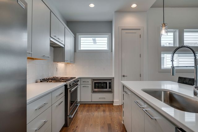 908 Southside Pl, Nashville, TN 37203