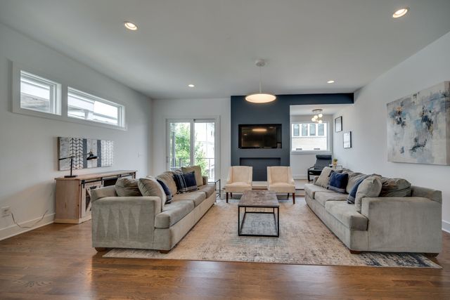 908 Southside Pl, Nashville, TN 37203