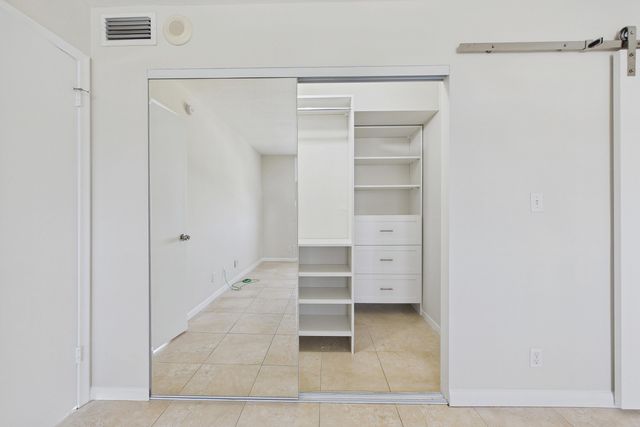 1800 N ANDREWS Avenue N 12G, Fort Lauderdale, FL 33311