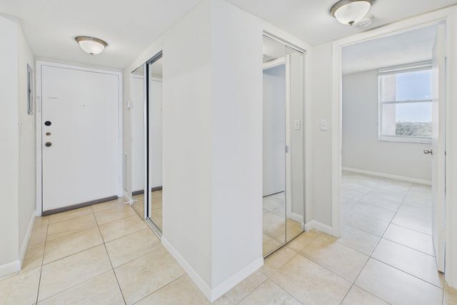 1800 N ANDREWS Avenue N 12G, Fort Lauderdale, FL 33311
