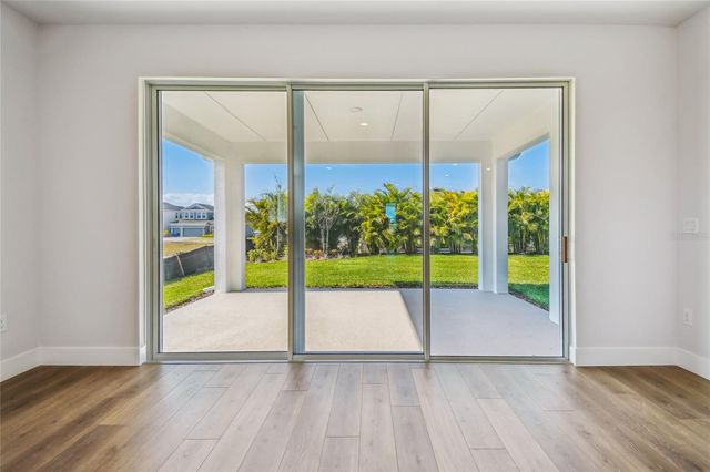 5048 CHAPEL ROW AVENUE, Apollo Beach, FL 33572