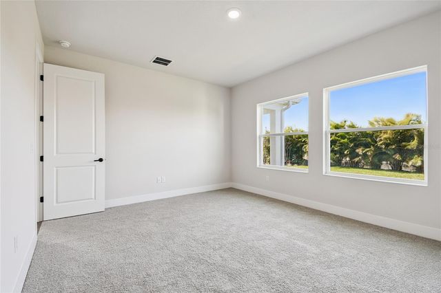 5048 CHAPEL ROW AVENUE, Apollo Beach, FL 33572