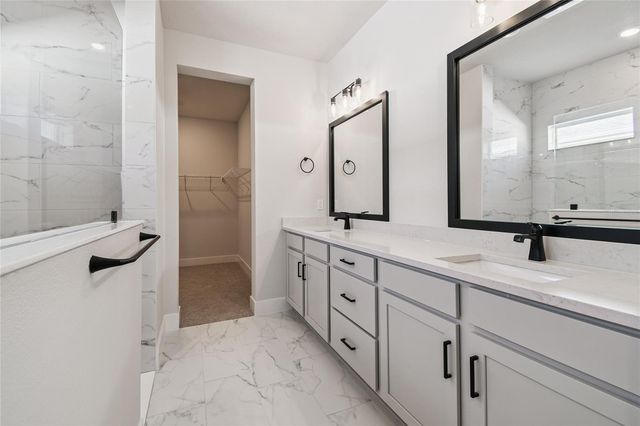 5048 CHAPEL ROW AVENUE, Apollo Beach, FL 33572