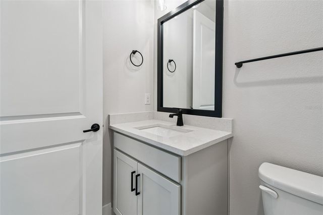 5048 CHAPEL ROW AVENUE, Apollo Beach, FL 33572