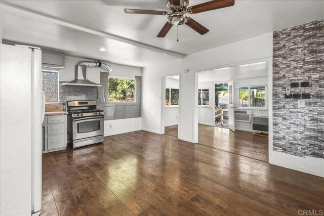 12830 Mapleview St, Lakeside, CA 92040