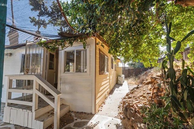 12830 Mapleview St, Lakeside, CA 92040
