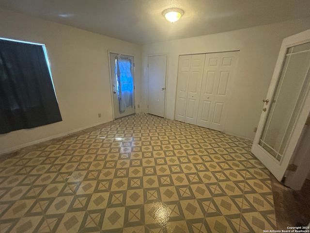3414 Buena Vista, San Antonio, TX 78207