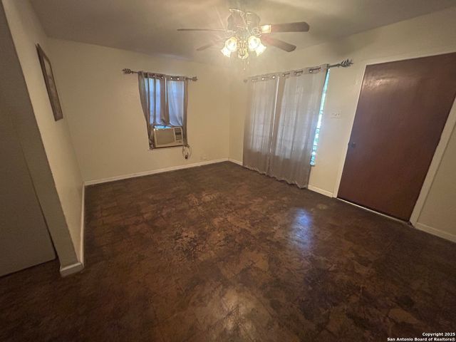 3414 Buena Vista, San Antonio, TX 78207