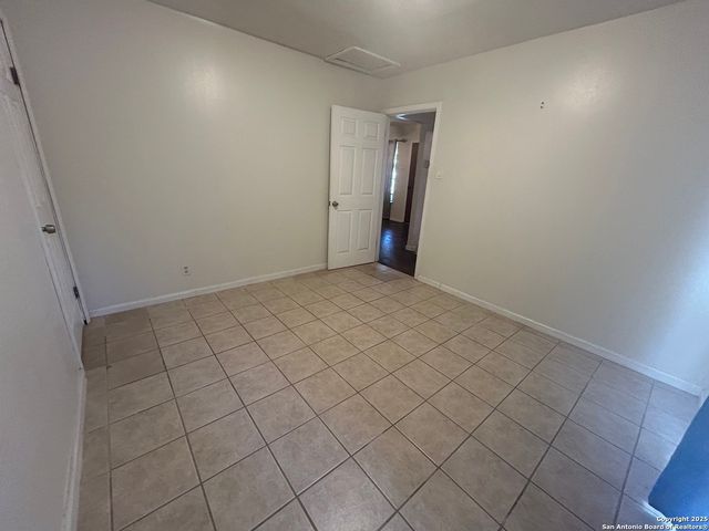 3414 Buena Vista, San Antonio, TX 78207