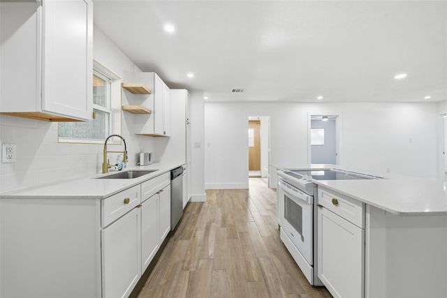 5617 Odessa Avenue, Fort Worth, TX 76133