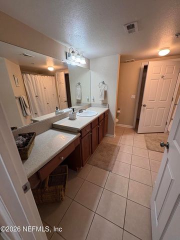 8550 TOUCHTON Road 235, Jacksonville, FL 32216