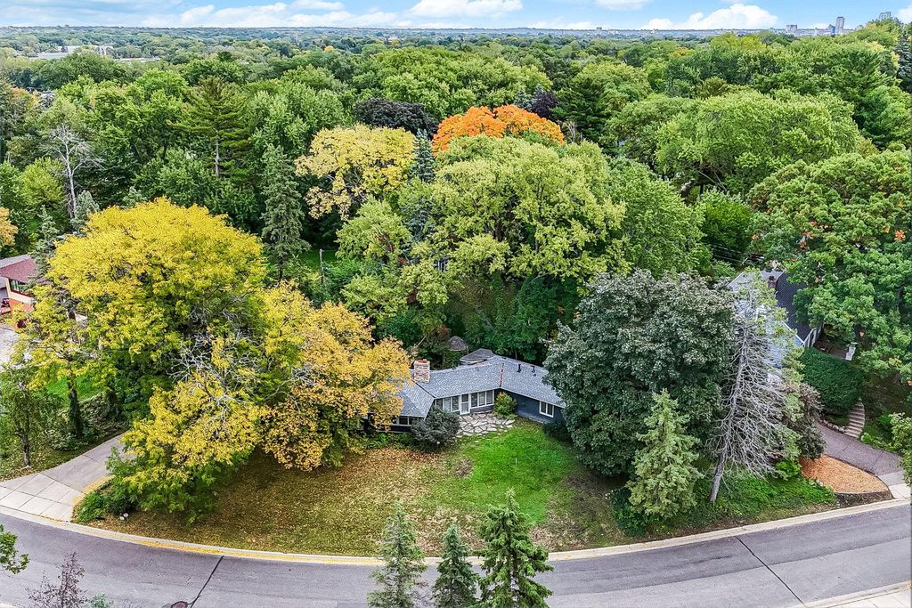 401 Turnpike Road, Golden Valley, MN 55416 — exterior