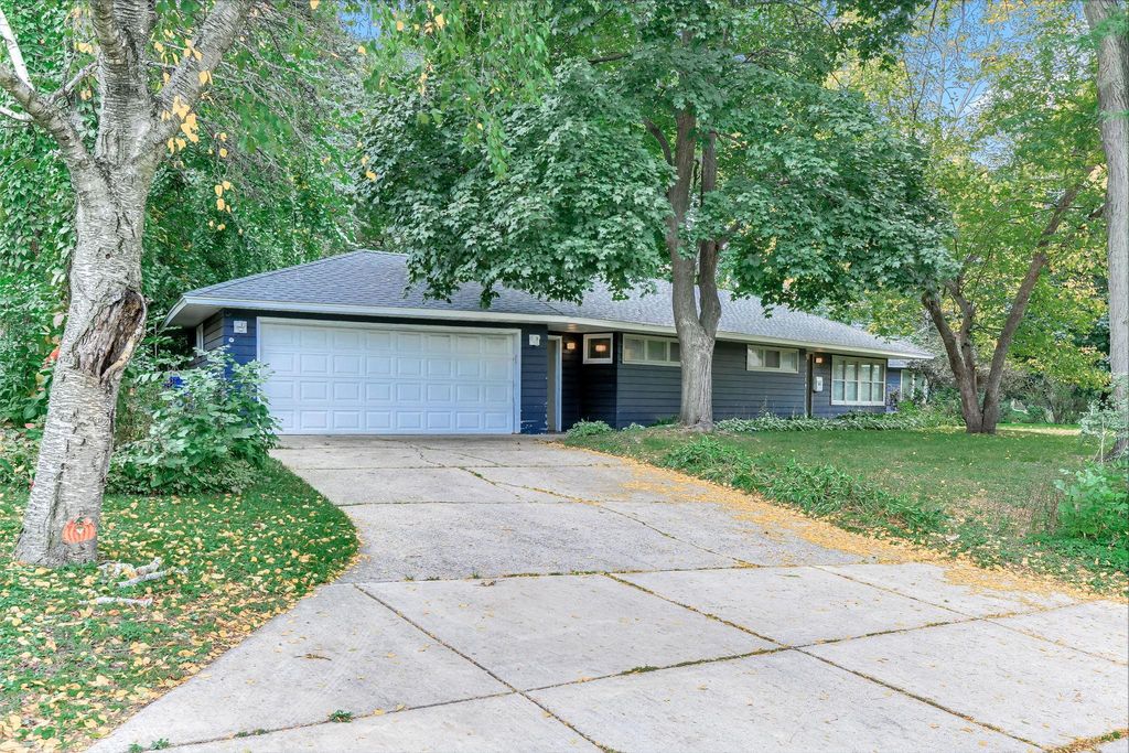 401 Turnpike Road, Golden Valley, MN 55416 — photo 5