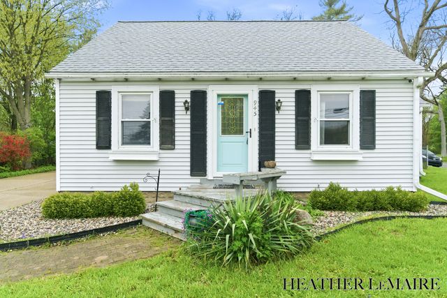 945 4 Mile Road NE, Grand Rapids, MI 49525