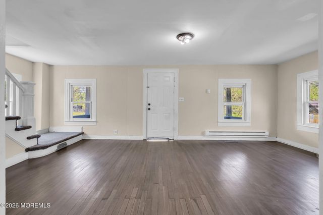 9 Arneytown Hornerstown Road, Upper Freehold, NJ 08501
