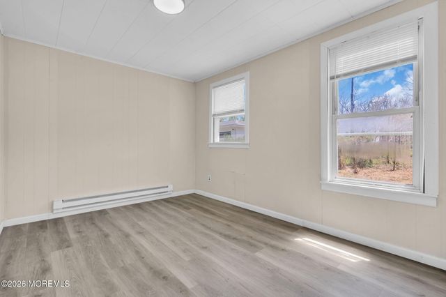 9 Arneytown Hornerstown Road, Upper Freehold, NJ 08501