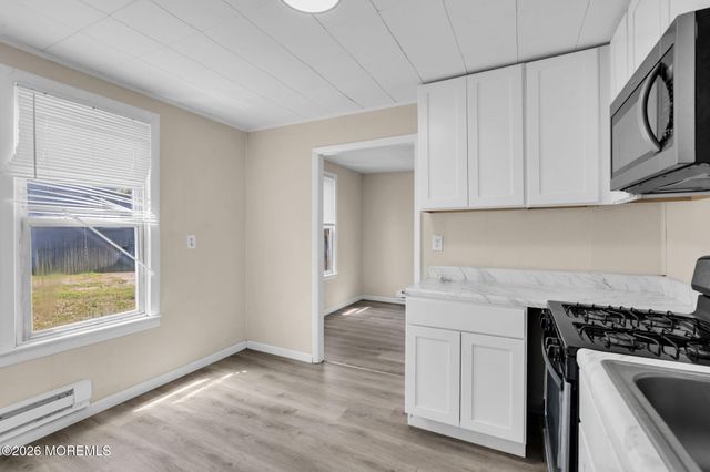 9 Arneytown Hornerstown Road, Upper Freehold, NJ 08501